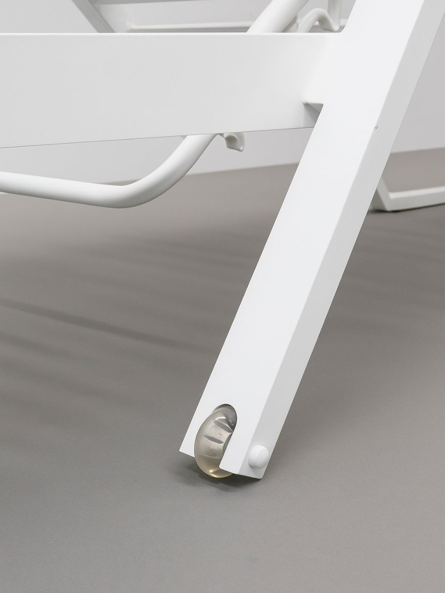 Tumbona para hostelería de aluminio ruedas