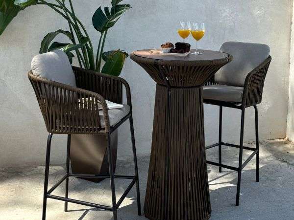 mesas altas para hostelería